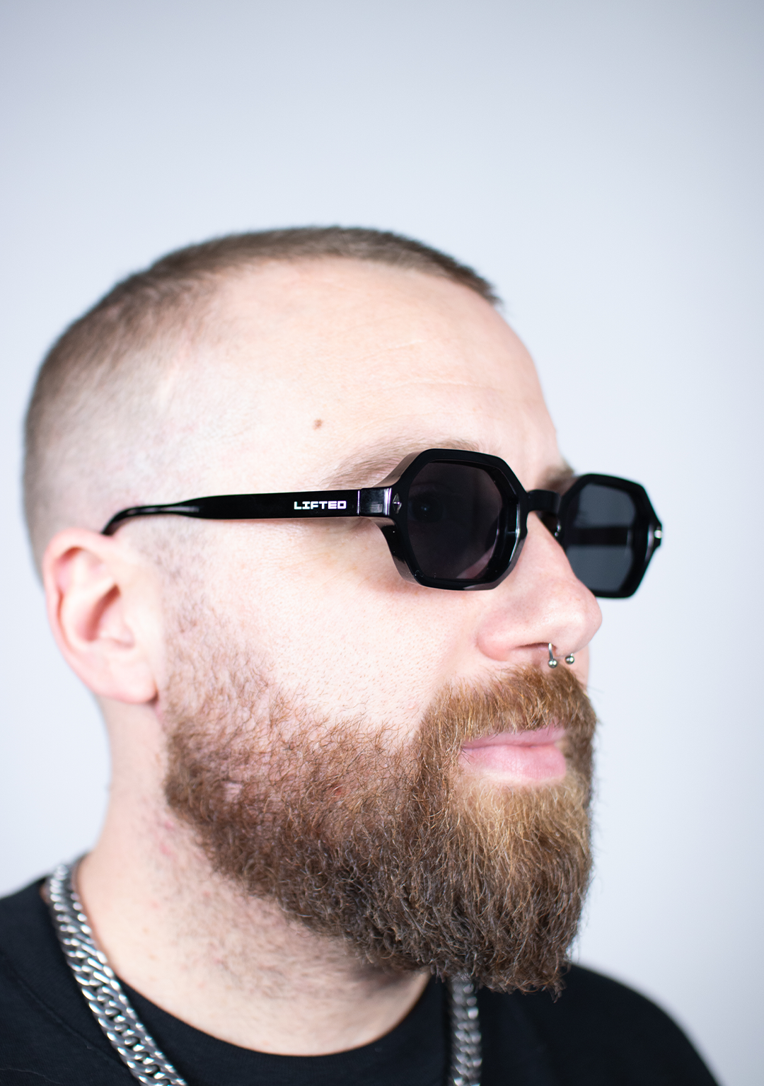LIFTED SHADES BLACK