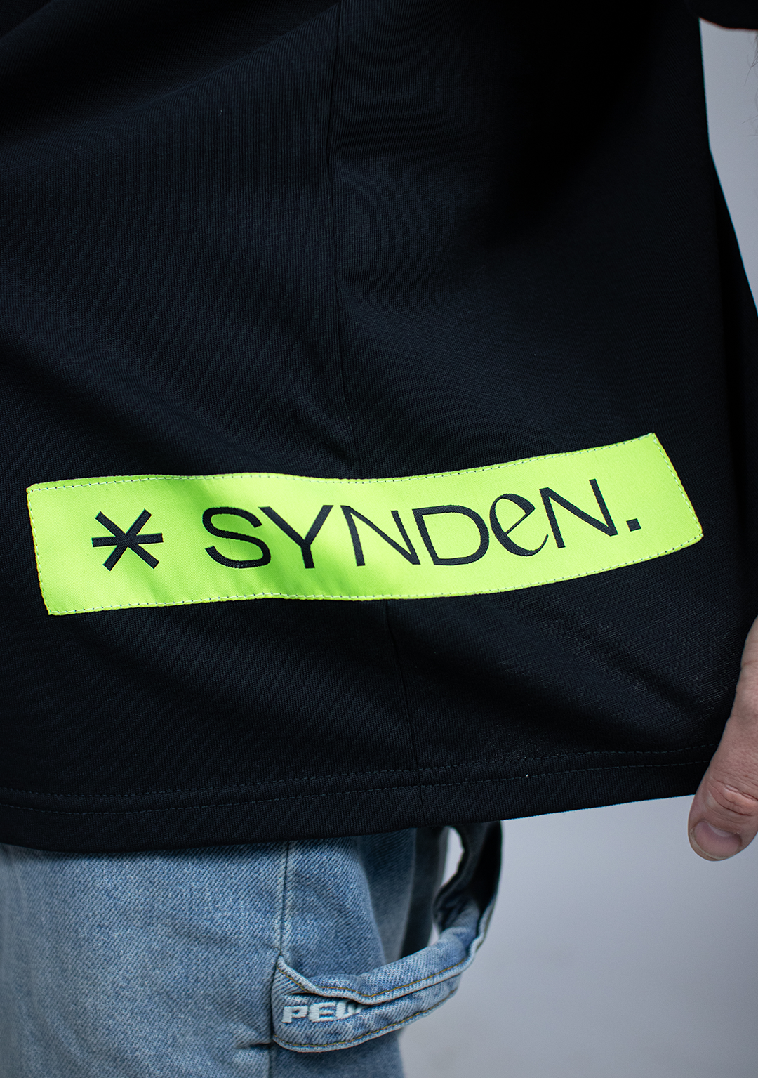 SYNDEN OVERSIZED TEE UNISEX
