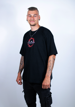 Laden Sie das Bild in den Galerie-Viewer, P.9.7 OVERSIZED TEE - LIMITED EDITION