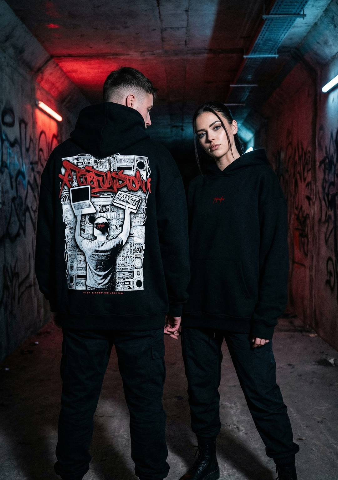 TIEFUNDTON OVERSIZED HOODIE