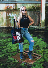 Laden Sie das Bild in den Galerie-Viewer, SPICY FLAMINGO TOTE BAG
