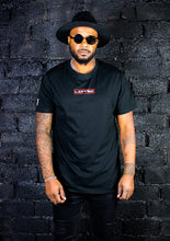 Laden Sie das Bild in den Galerie-Viewer, FRIDAS PIER OVERSIZED TEE UNISEX